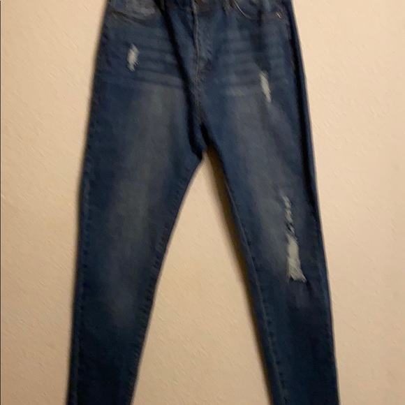 Jeans. - Picture 2 of 5